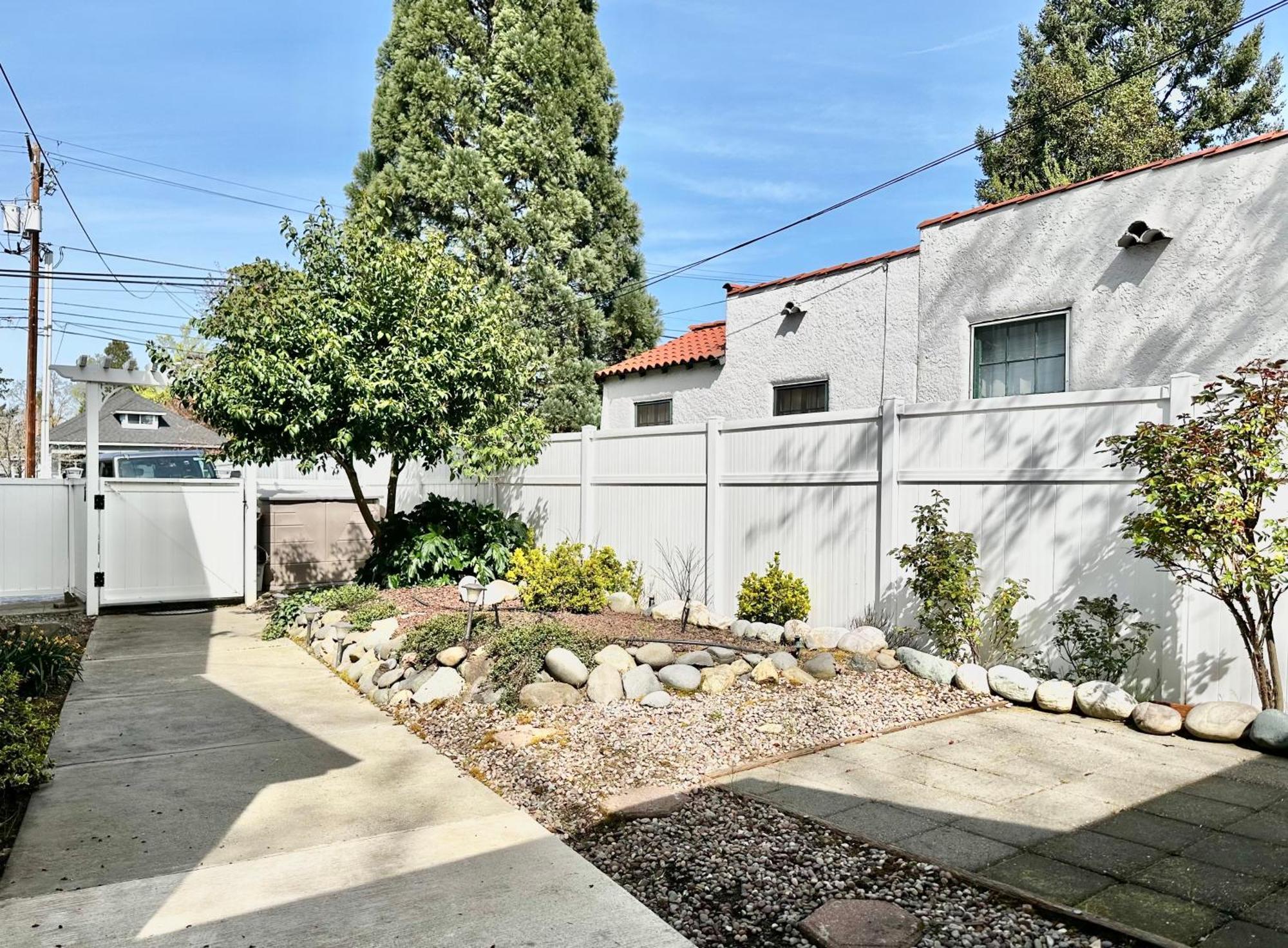 1930S Queen Anne Historic Downtown Retreat Medford Exterior photo